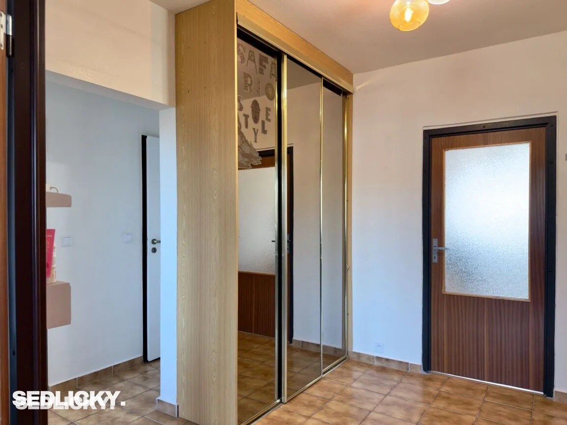 prenájom trojizbový byt Prievidza